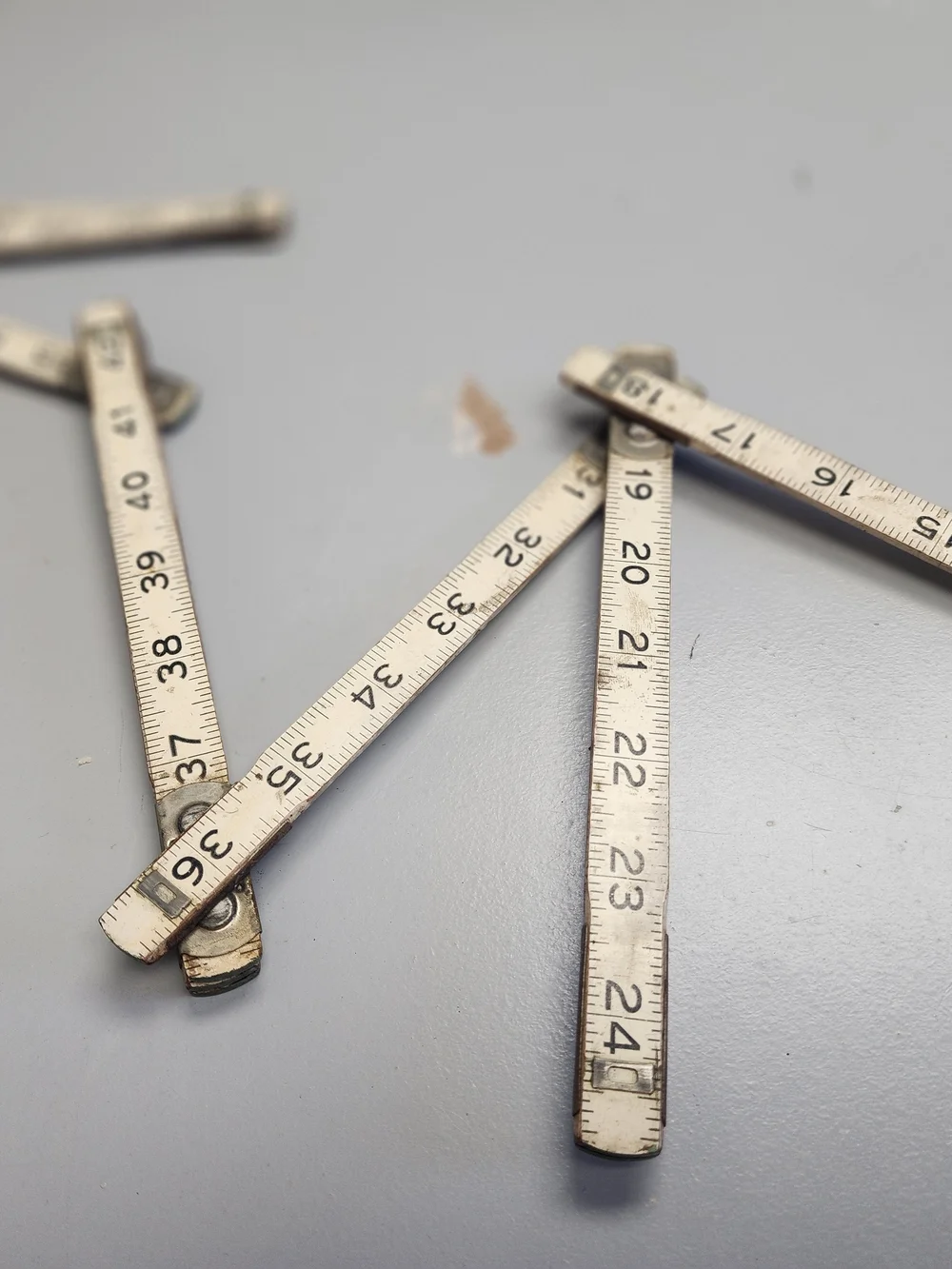 Stanley Folding Wooden Ruler in Cream and Brown - Picture 6 of 12